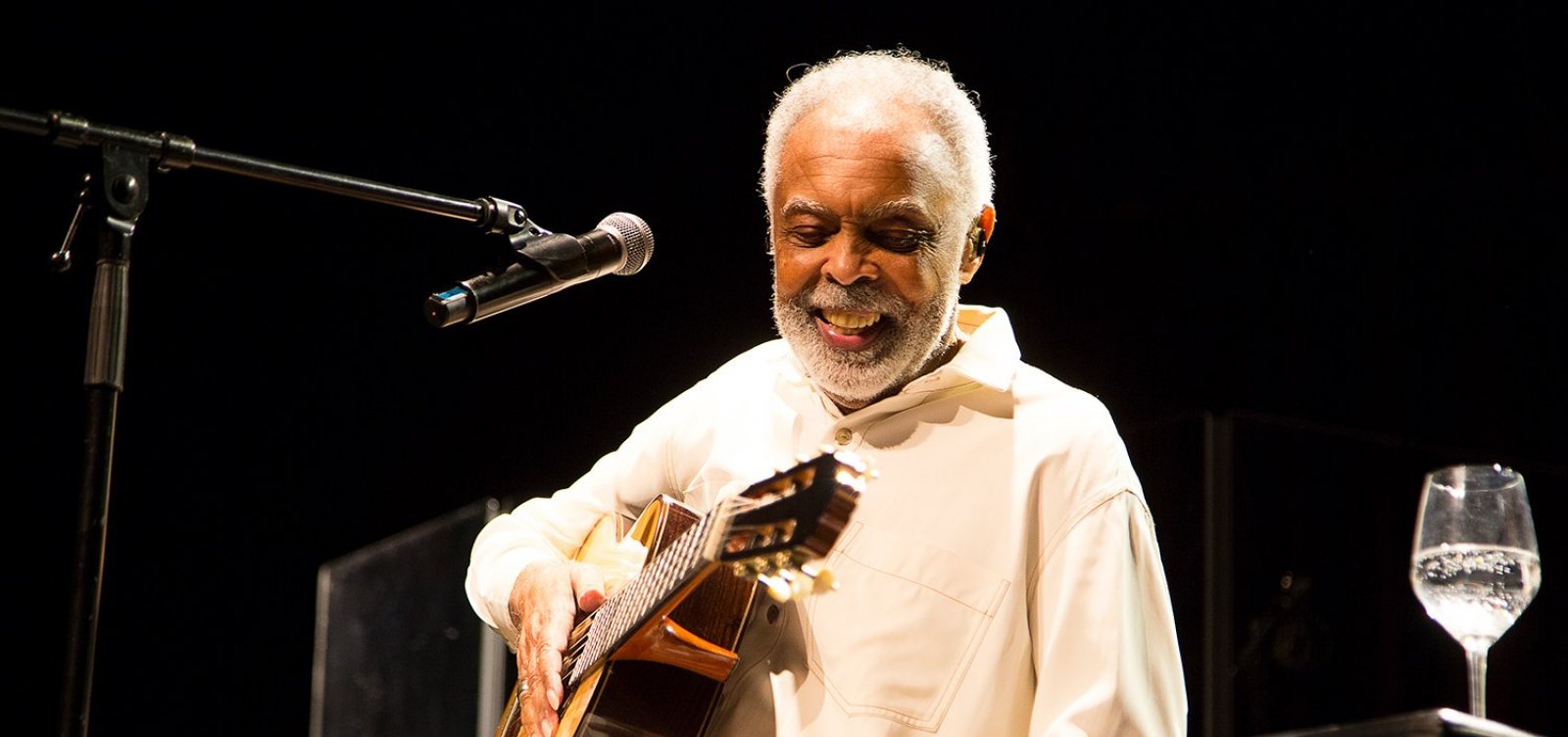 Gilberto Gil revela já ter se relacionado homens e diz Somos