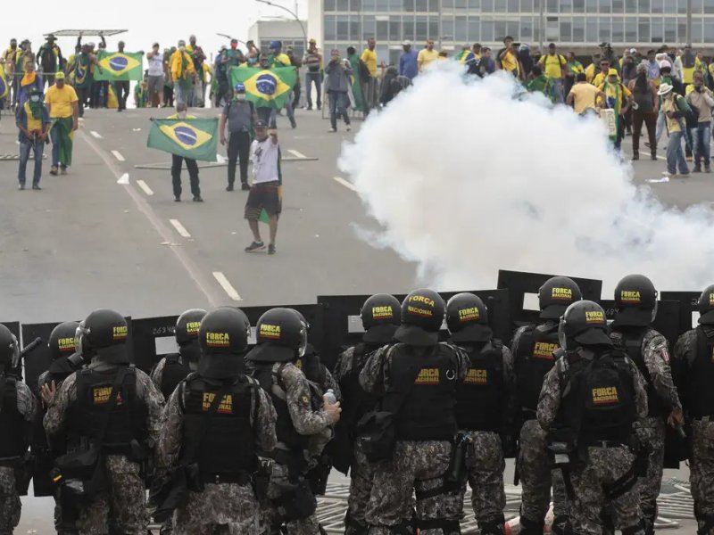 63% dos brasileiros são contra anistia aos envolvidos nos ataques de 8 de Janeiro, aponta Datafolha