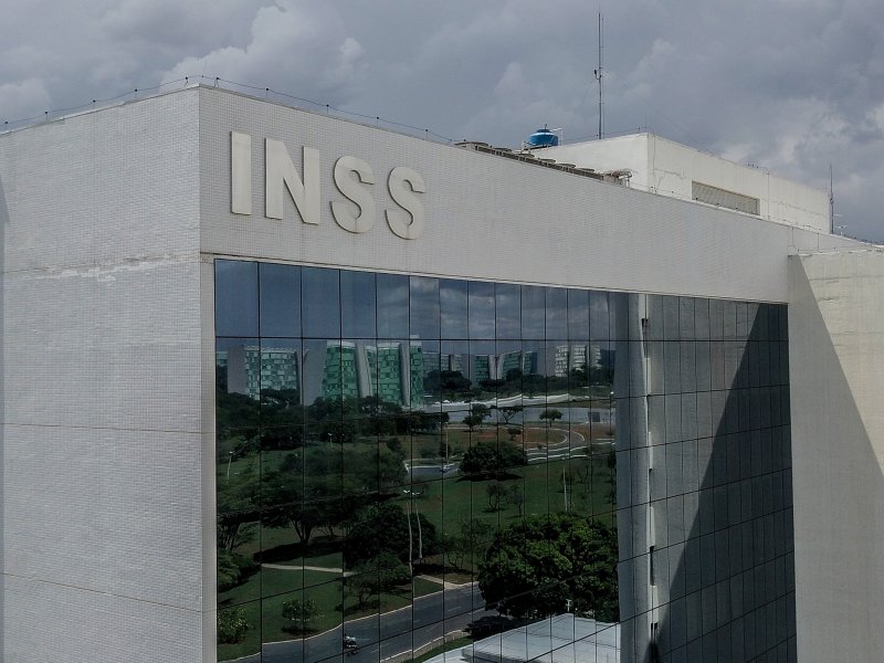 CGU identifica que INSS realizou pagamento de R$ 193 milhões em benefícios a pessoas mortas