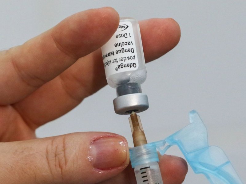 Vacinação contra dengue é retomada nesta quinta-feira, em Salvador