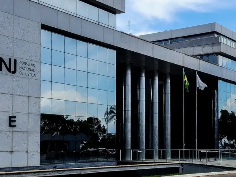 Pretos e pardos são apenas 13,6% dos magistrados brasileiros, aponta CNJ