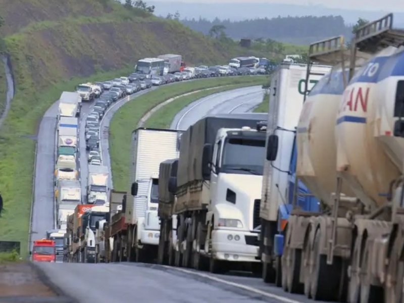 PGR faz denúncia contra nove envolvidos em bloqueios de rodovias após eleições de 2022