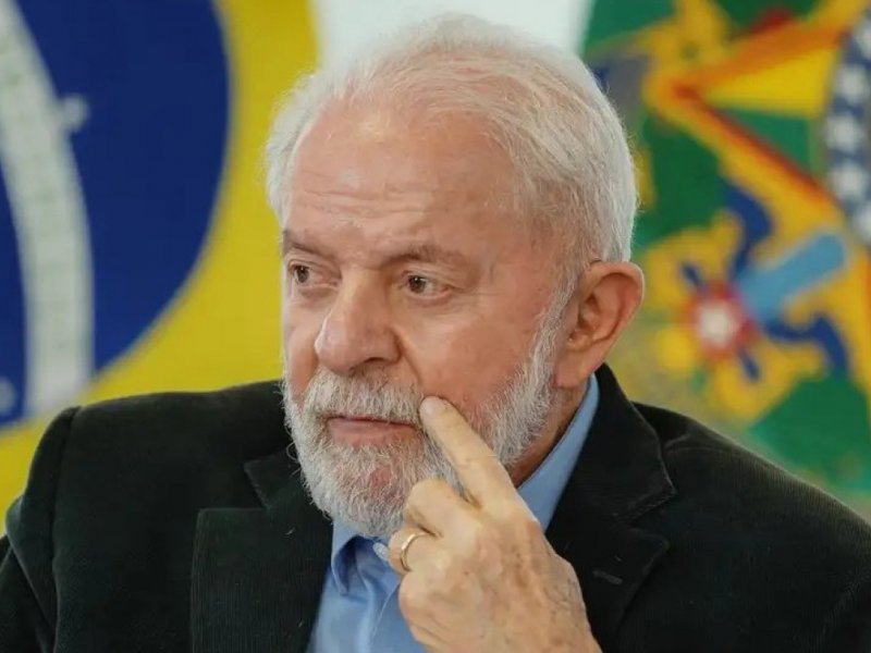 “Vetar ou negociar”, diz Lula sobre projeto de taxação de Shein e outras lojas