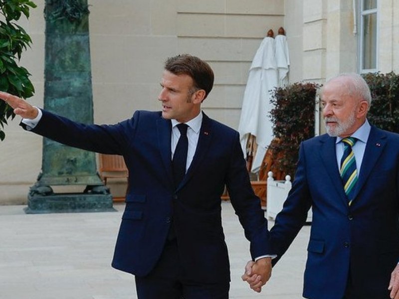 Lula pede apoio de Macron para concluir acordo entre União Europeia e Mercosul
