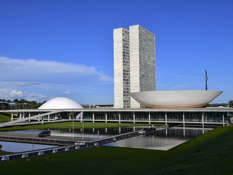 Câmara tem ao menos 64 propostas para mudar funcionamento do Judiciário