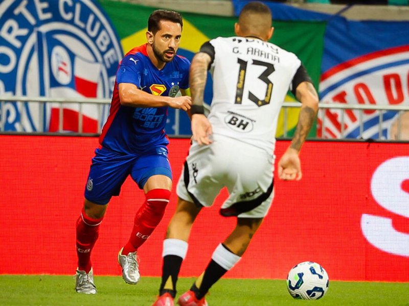 No apagar das luzes, Bahia vence o Atlético-MG e entra no G-4 do Brasileirão