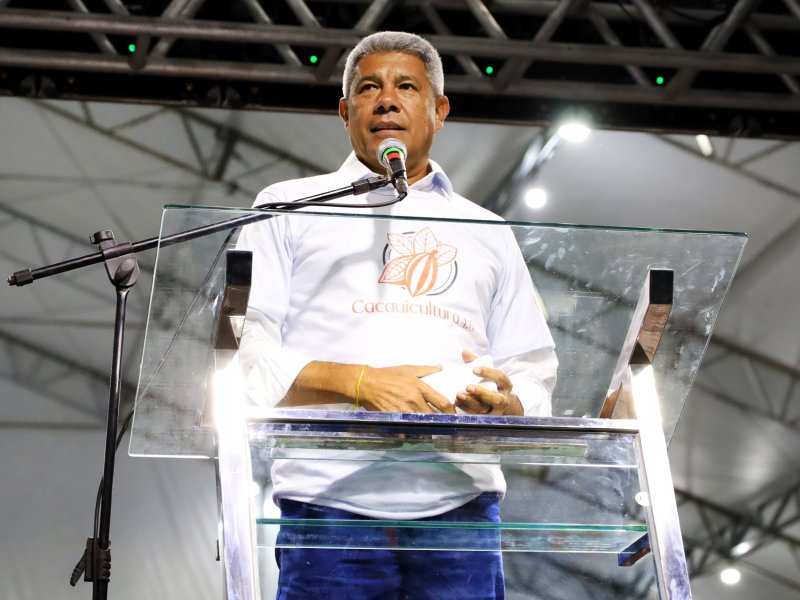 Jerônimo discute com FIEB impactos da taxação dos EUA a produtos baianos