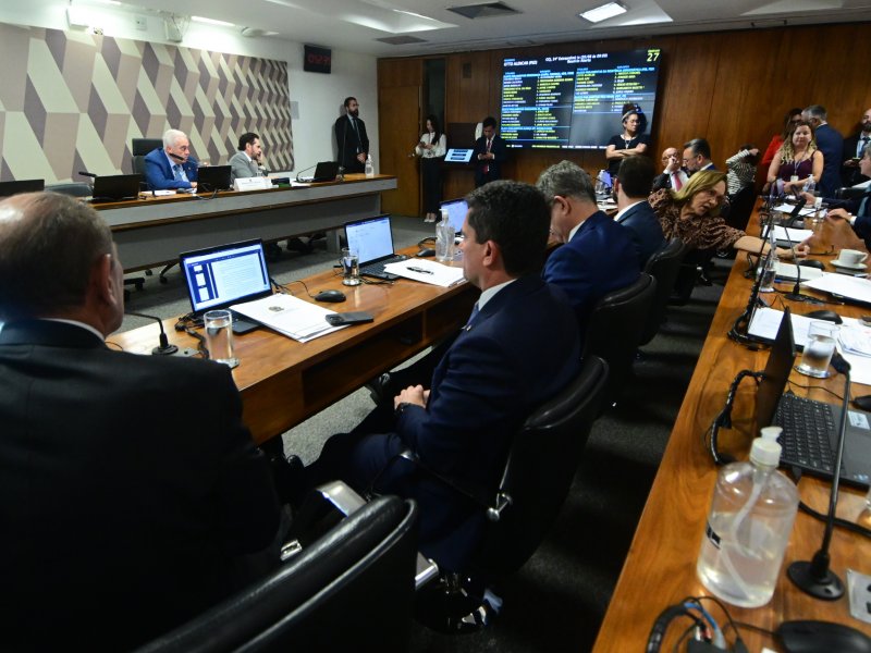 Código Eleitoral avança: Senado aprova texto-base com reserva de vagas e voto impresso