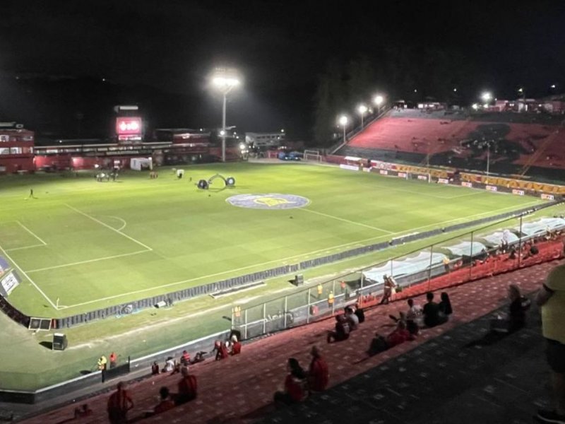 Vitória x Atlético-MG: onde assistir, prováveis escalações e arbitragem