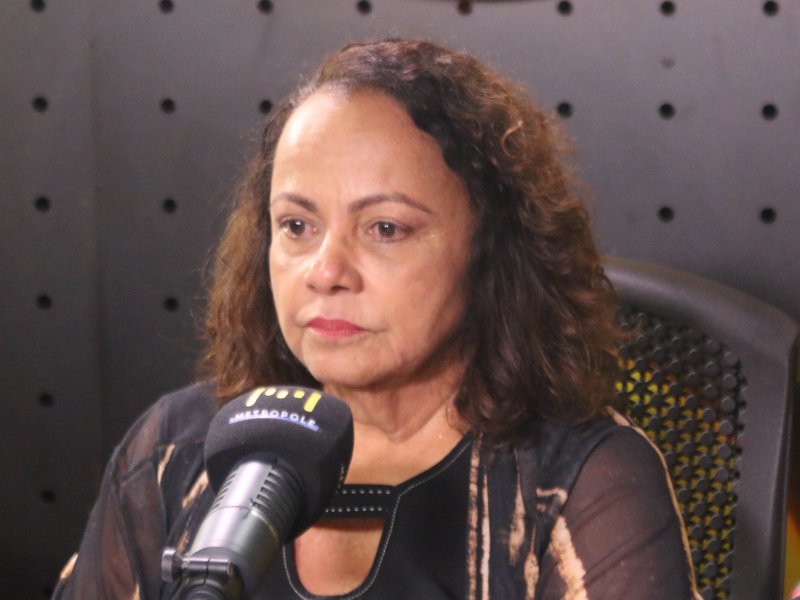 Entrevista com Aladilce Souza e julgamento do núcleo 1 são destaques no Aos Fatos; ouça