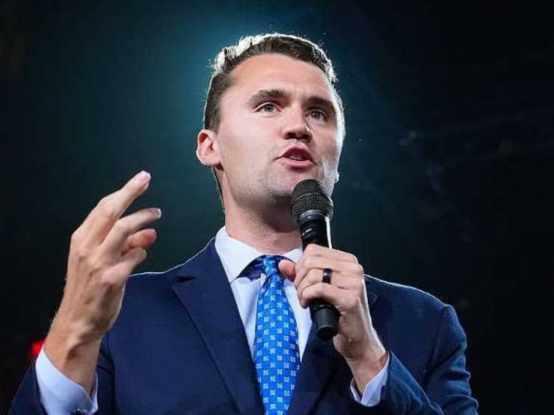 EUA mandam revogar visto de brasileiro que comemorou morte de Charlie Kirk
