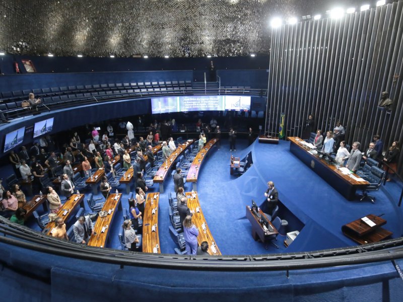 PEC da Blindagem e aprovação do governo Lula são destaques no Aos Fatos; Ouça