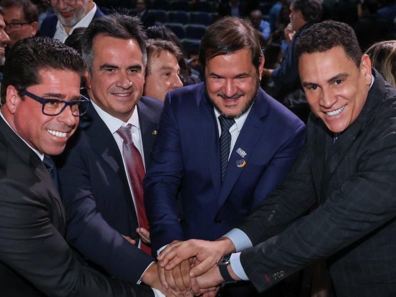 União Brasil dá 24 horas para filiados entregarem cargos no governo