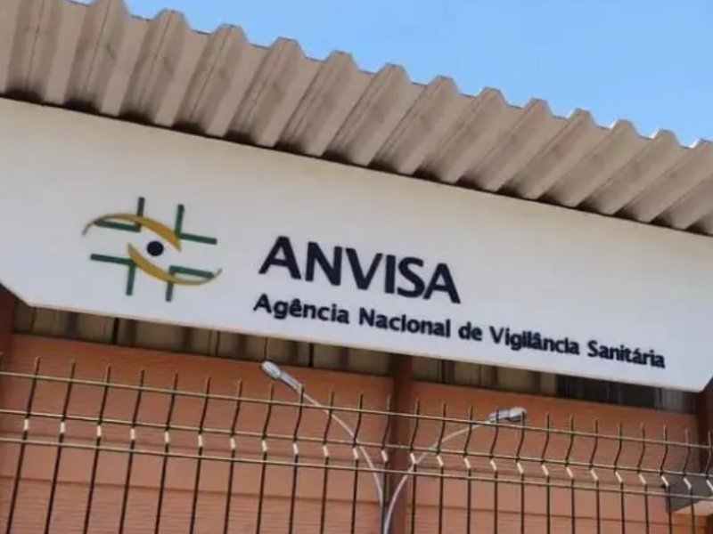 Anvisa suspende venda de quatro marcas de glitter usados em alimentos