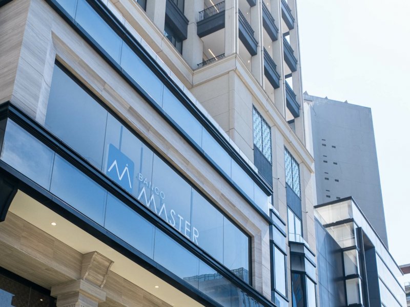 Avanço da ofensiva da PF contra o Banco Master eleva tensão entre políticos baianos 