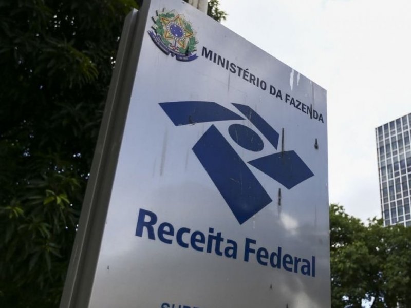 Receita Federal alerta para golpes com dados pessoais