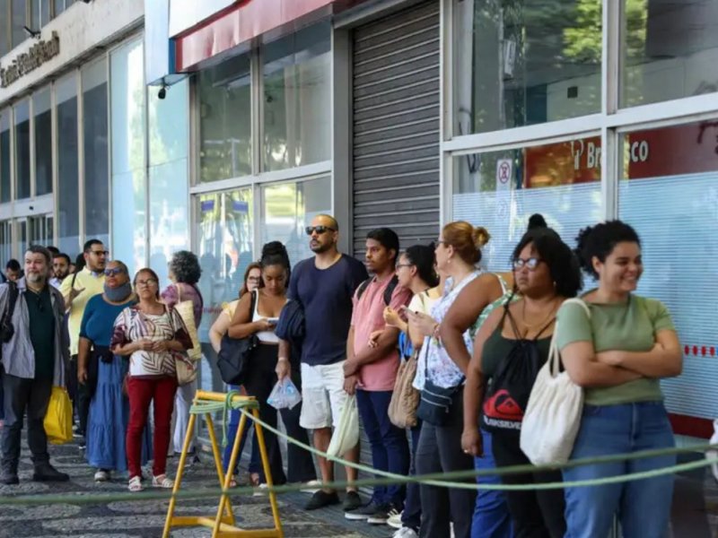Prova discursiva do CNU 2025 será aplicada neste domingo em 228 cidades do país