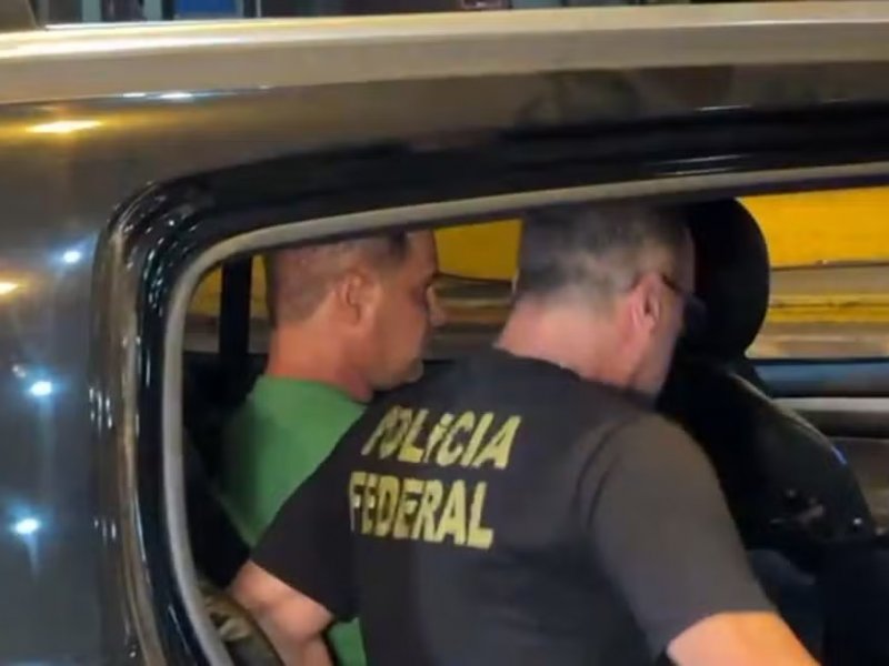 Silvinei é transferido de Foz do Iguaçu para a sede da PF em Brasília 