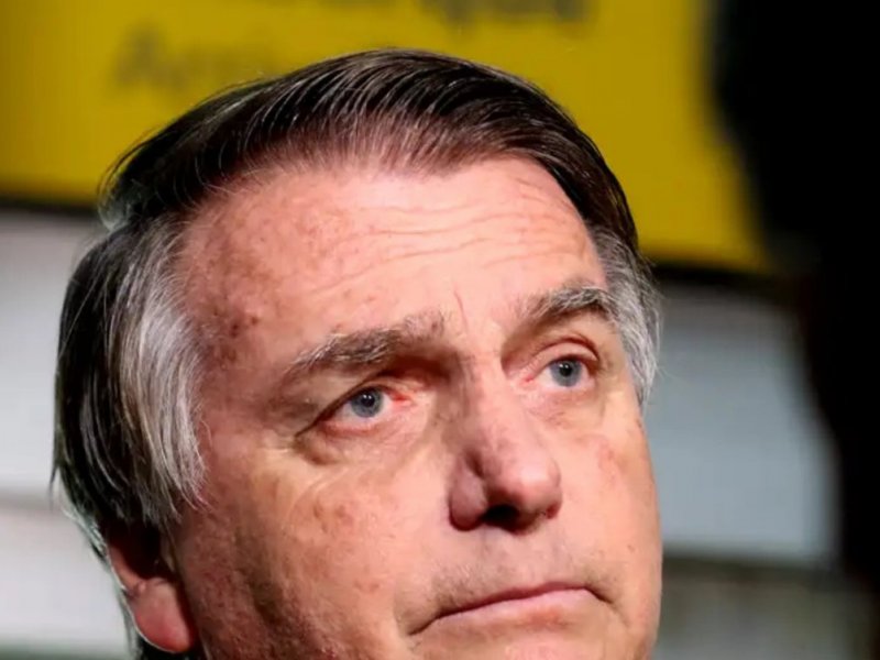 Bolsonaro vai passar por novo procedimento cirúrgico, diz Michelle