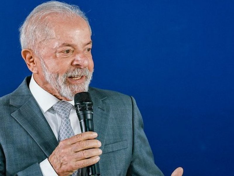 Lula sanciona lei que corta isenções fiscais e aumenta impostos sobre bets e fintechs