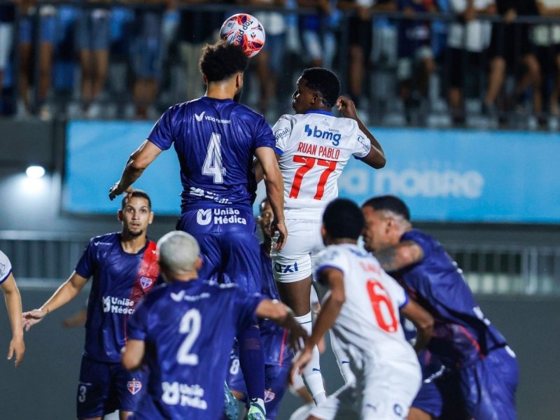 Bahia domina e vence o Bahia de Feira na Arena Cajueiro