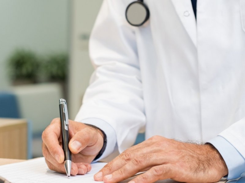 CFM avalia usar notas do Enamed para conceder registro profissional a médicos