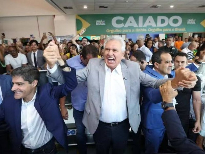 Saída de Caiado do União Brasil por candidatura a presidente traz alívio para ACM Neto