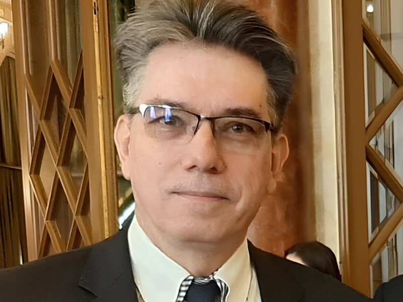 Gábor Gyuricza explica impacto da "hungarização" na identidade familiar judaica