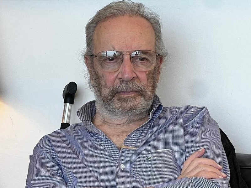 Janio de Freitas aponta ascensão da direita na Folha e declínio do jornalismo investigativo