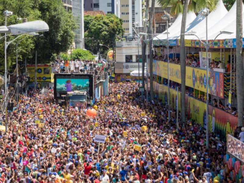 Confira a programação completa do Circuito Osmar nesta sexta-feira de Carnaval