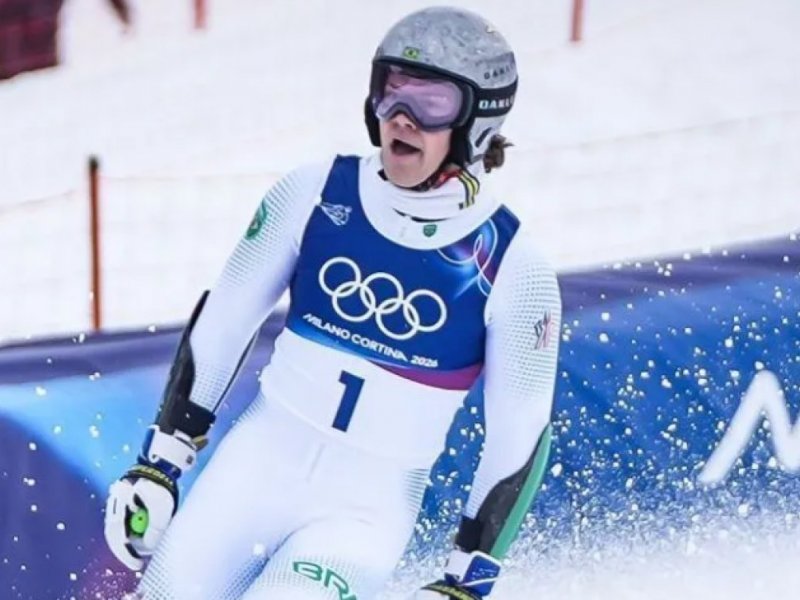 Lucas Pinheiro Braathen conquista ouro nas Olimpíadas de Inverno