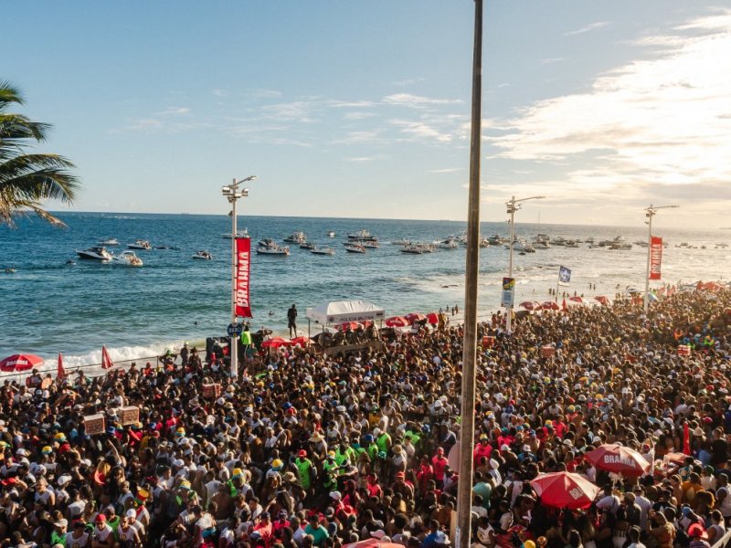 Bell, Claudia e Léo Santana puxam último dia no circuito Dodô; confira