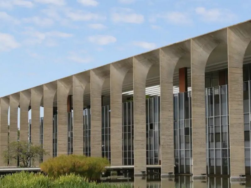 Brasil condena ataques de Israel e EUA contra o Irã