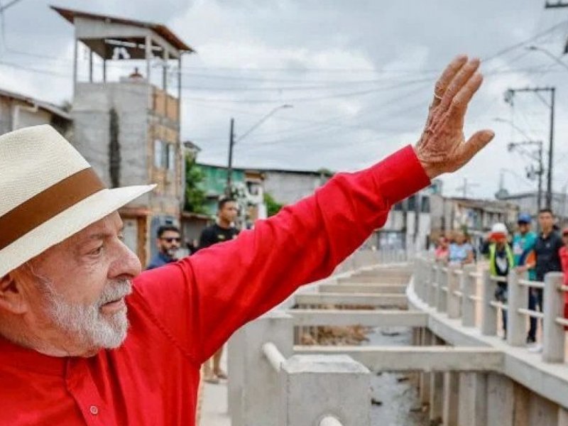 Datafolha: Lula lidera Flávio Bolsonaro em simulação de 2º turno