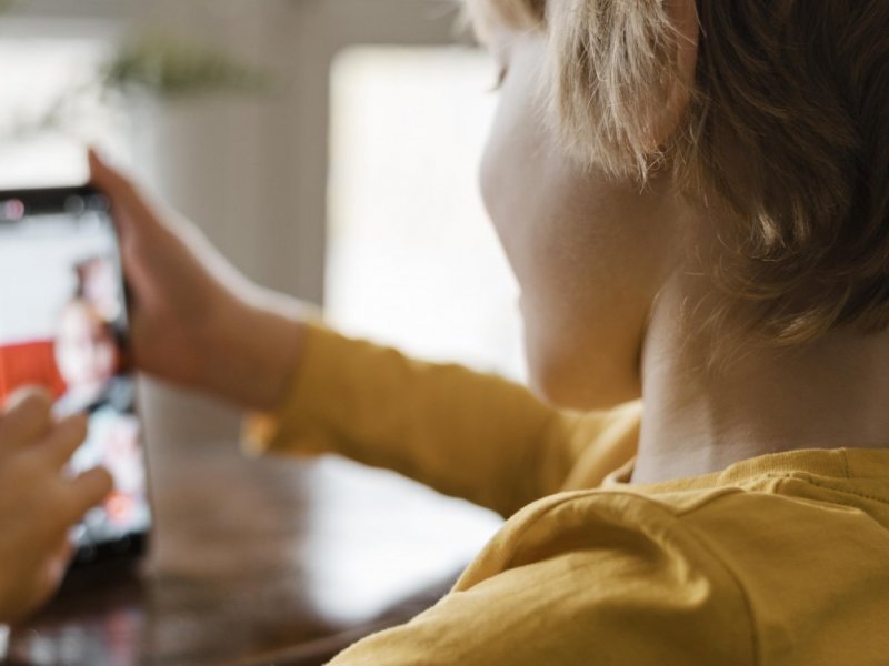 Lula regulamenta ECA Digital e impõe novas regras para redes sociais e proteção de menores