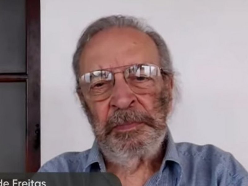 Análise de Janio de Freitas e investigação de combustíveis são destaques no Aos Fatos; ouça