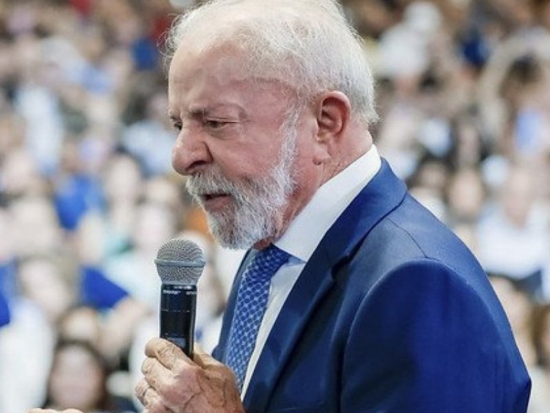 Lula diz que economia apresenta bons resultados, mas percepção popular ainda é negativa