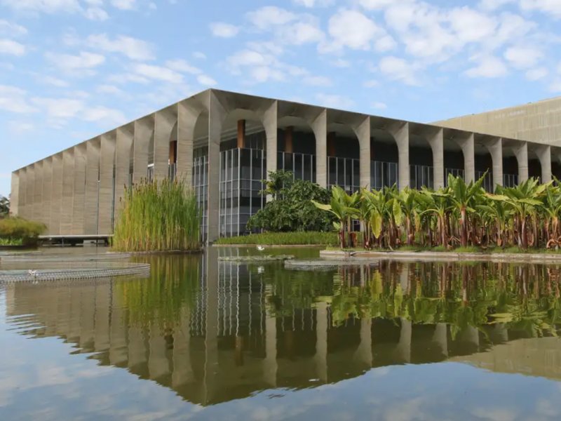 Brasil condena ataques de Israel ao Líbano após anúncio de cessar-fogo