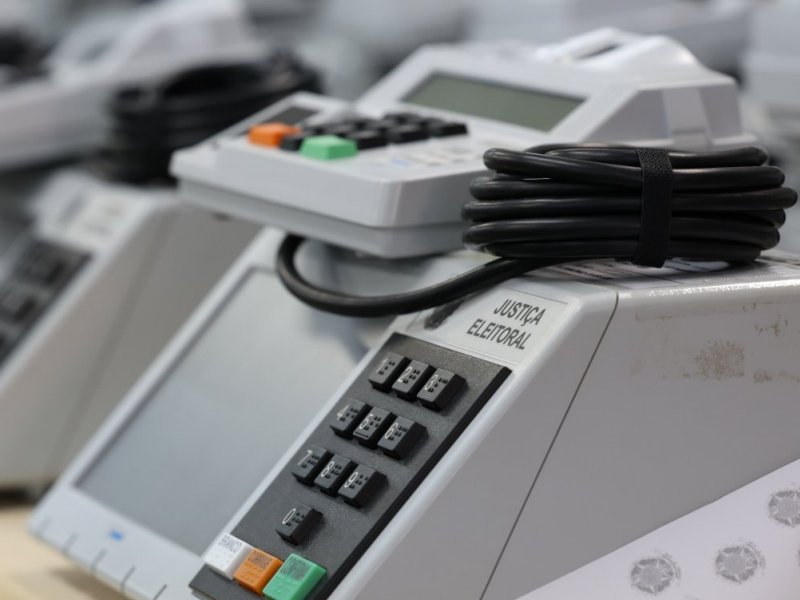 Datafolha: Lula empata com Flávio Bolsonaro, Caiado e Zema em simulações de 2º turno