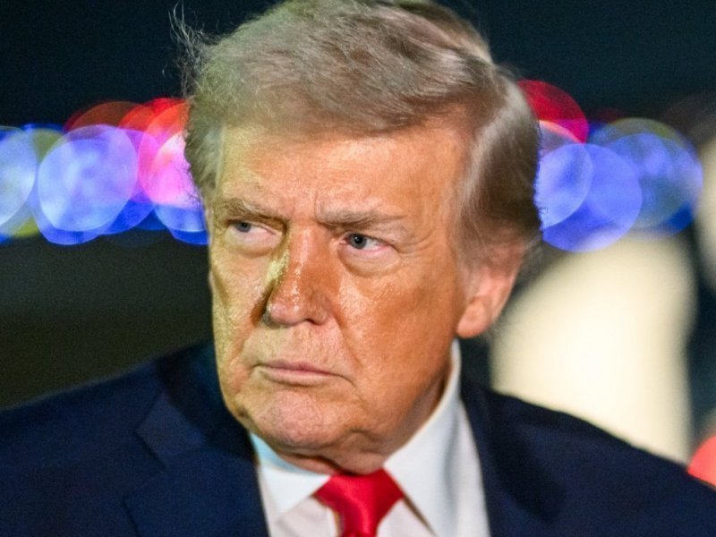 Trump chama papa de “fraco” e diz que “não quer um papa que critique os EUA”