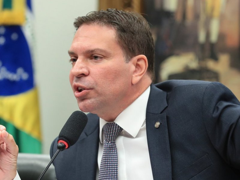 ICE prende ex-deputado Alexandre Ramagem nos Estados Unidos, diz PF