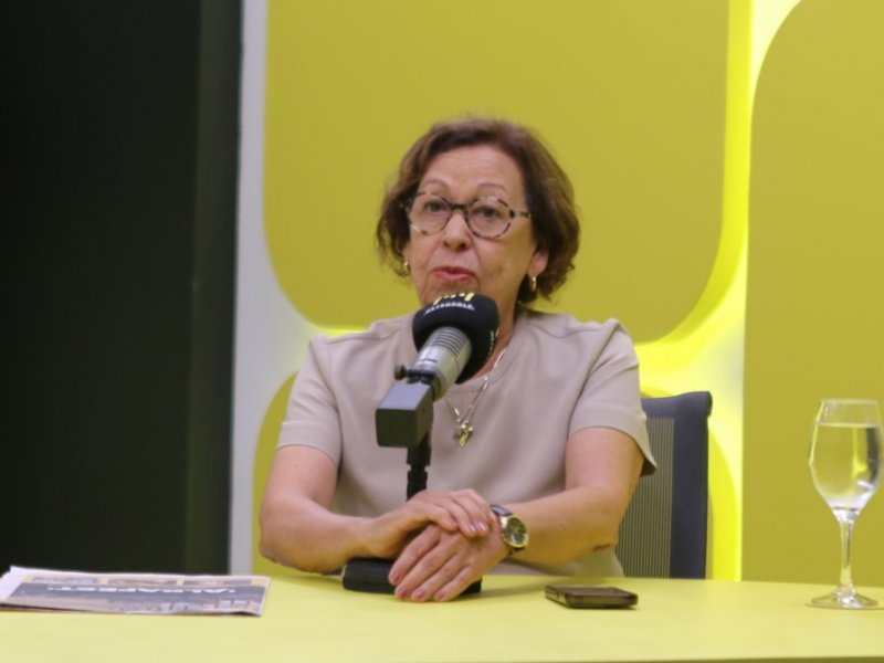 Entrevista com Lídice da Mata e morte de Oscar Smidit são destaques no Aos Fatos; ouça 