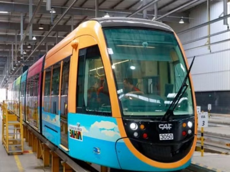 Governo suspende licitação do VLT em Salvador para ajustes no edital
