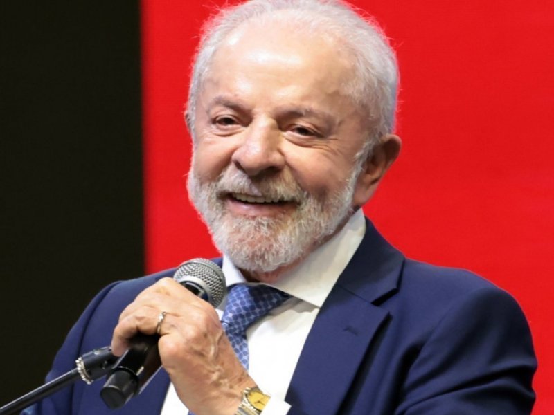 Lula passa por dois procedimentos médicos em São Paulo nesta sexta