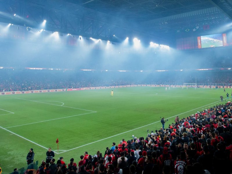 Athletico-PR x Vitória: onde assistir, prováveis escalações e arbitragem