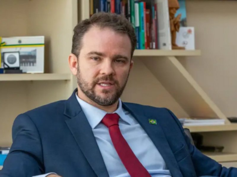 Governo volta atrás e vai liberar uso de FGTS em programa para brasileiros endividados