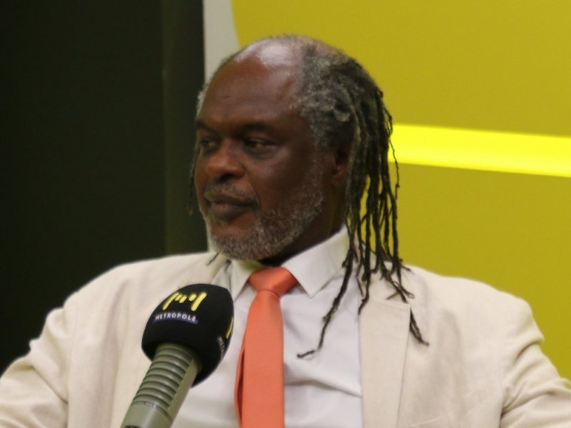 Entrevista com Silvio Humberto e relatoria da PEC na escala 6x1 são destaques no Aos Fatos; ouça 