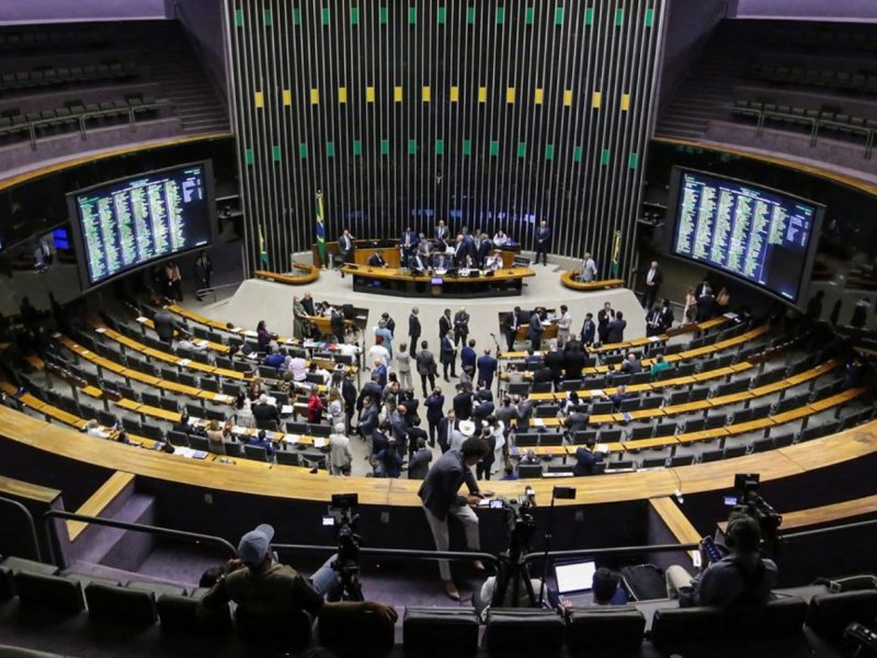 Congresso derruba veto de Lula e aprova nova dosimetria para condenados do 8 de Janeiro