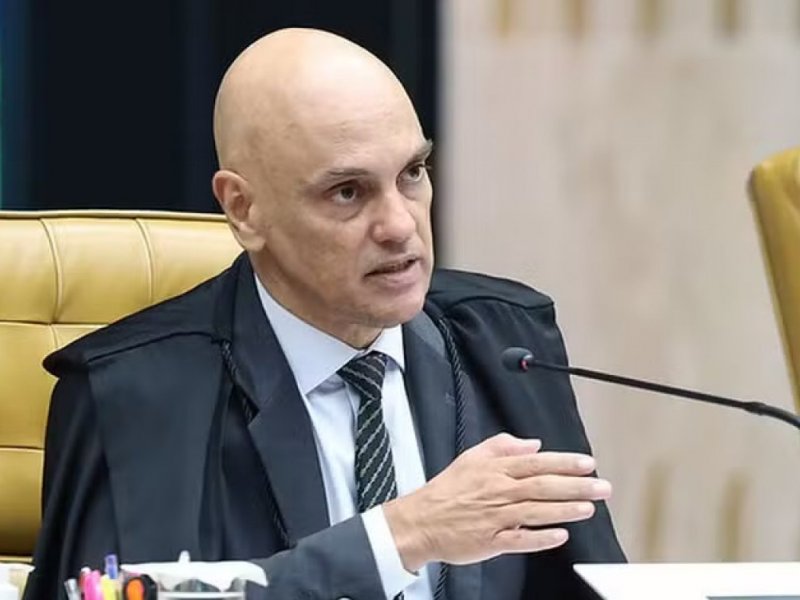 Moraes suspende pedidos de aplicação da Lei da Dosimetria para condenados do 8 de Janeiro