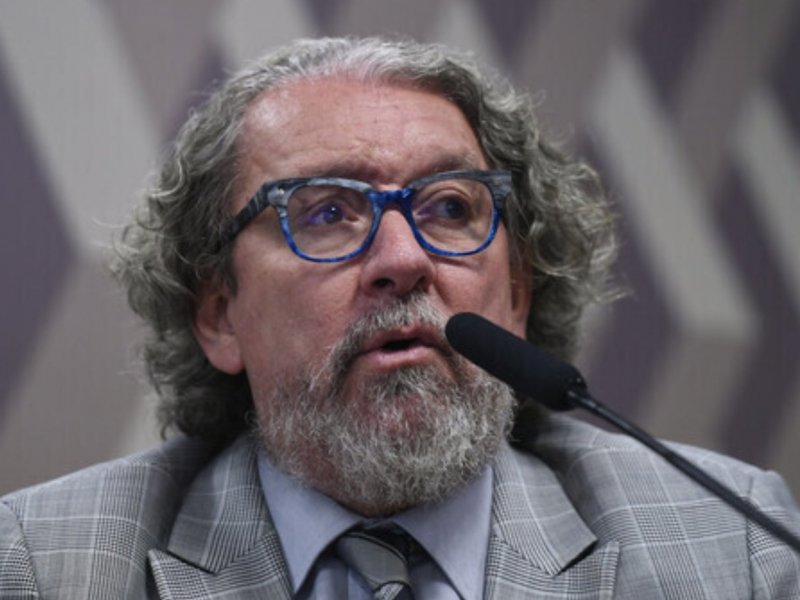 Kakay diz que não pode detalhar saída da defesa de Ciro Nogueira por “dever de sigilo”